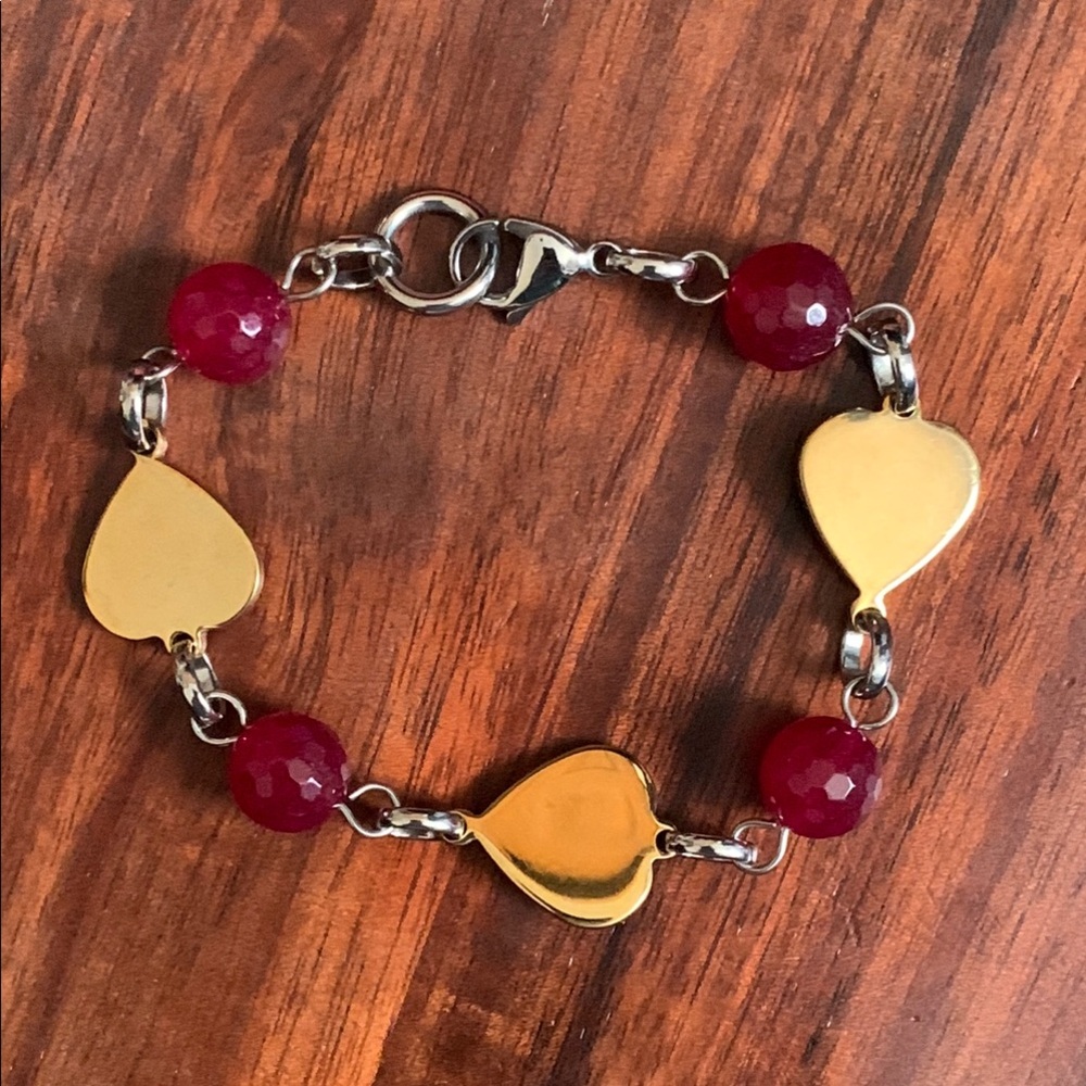 Two tone ruby color bead bracelet